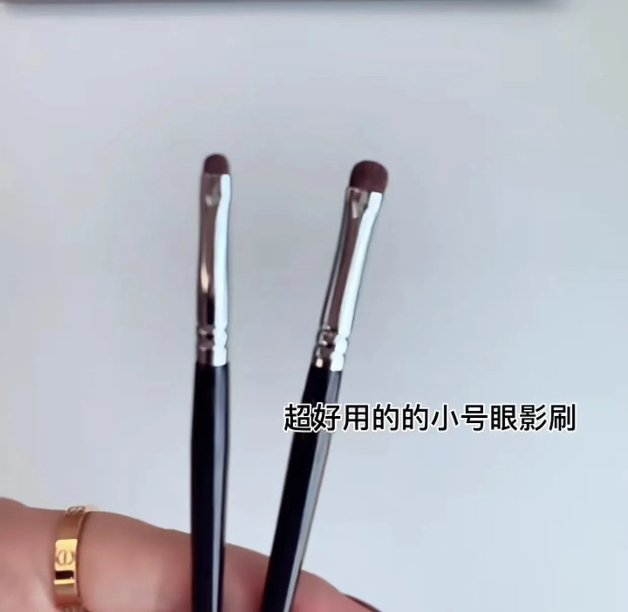 1pc Detail small Eyeshadow Make up brush Pony hair Precision Eye shadow Makeup brushes Tapered Smudge cosmetic tools